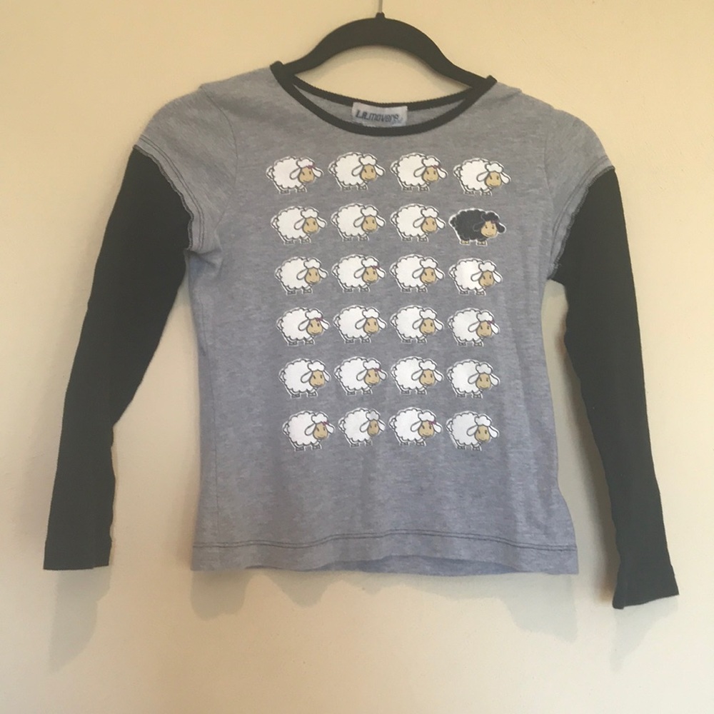 Girls Black Sheep Tee with Waffle-Knit Sleeves